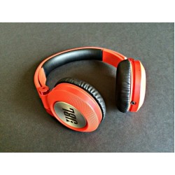 หูฟัง JBL Synchros E40BT (Red)